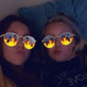 Meet your Posher, Alexis